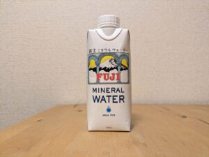 富士ミネラルウォーター　富士吉田市　紙パック　mineralwater